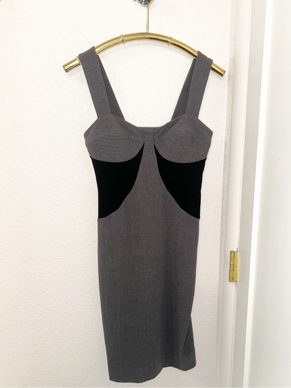 BLACK HĀLO The Y2K Colorblock Bustier Sheath Dress in Graphite & Black SZ: 2